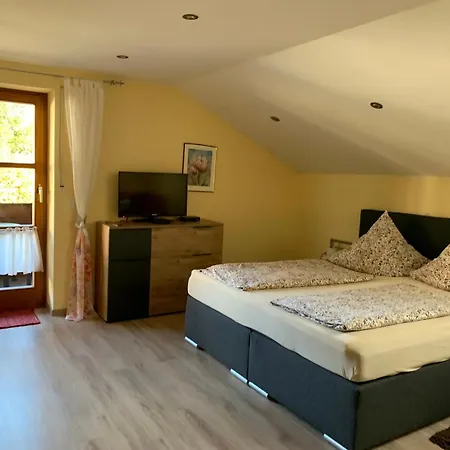 Kasparbauer Apartament *